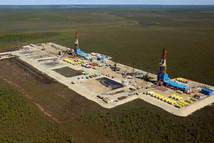 «РН-Юганскнефтегаз» требует с подрядчика из Екатеринбурга более 463 миллионов рублей по контракту 2021 года