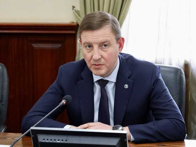 Андрей Турчак превратился в марионетку «Эвалар» и утратил власть в Республике Алтай