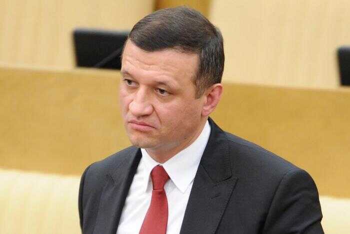 Савельевы используют депутатские мандаты и бизнес-ресурсы для захвата контроля над ключевыми округами Новосибирска