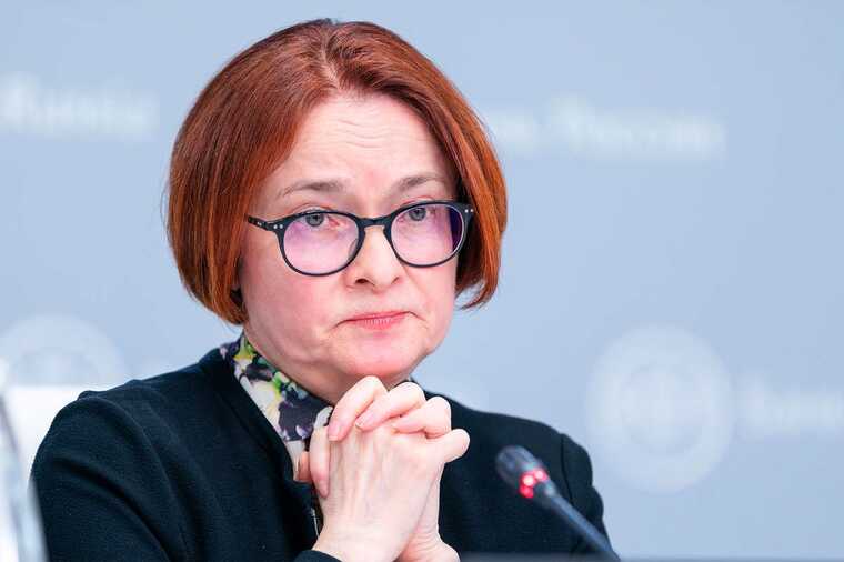 ФНБ теряет резервы из-за стремительного падения нефтегазовых доходов