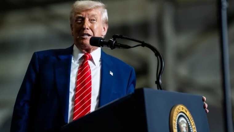 Дональд Трамп забыл имя премьера Японии в интервью