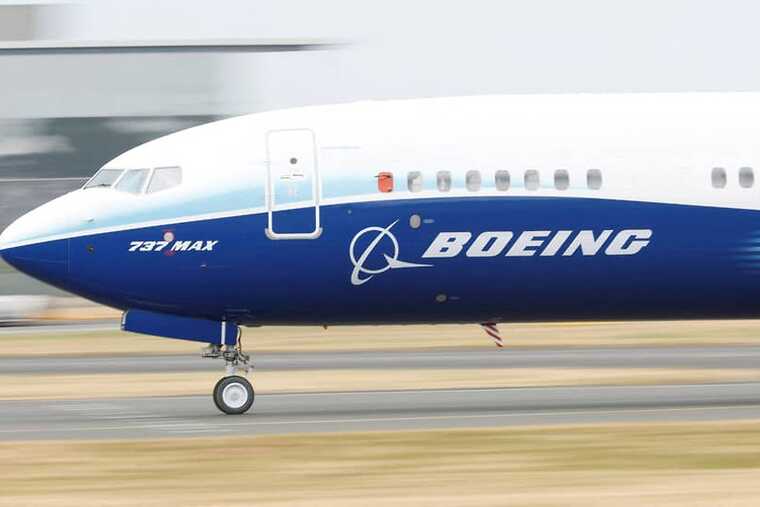Тысячи сотрудников Boeing отказались выходить на работу — бастуют впервые с 90-х