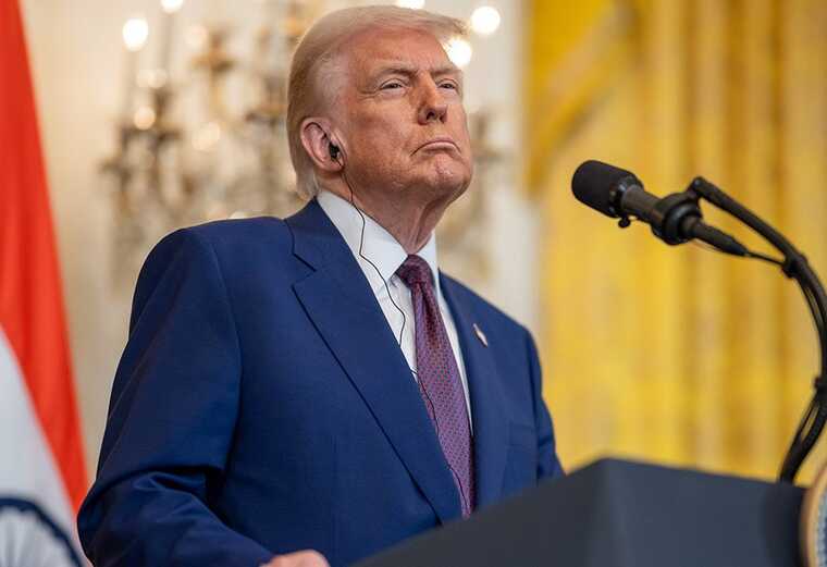 Трамп вводит 25% пошлины на индийские товары из-за нефти из России