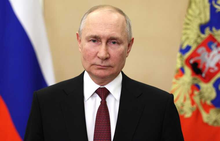 Путин перед встречей с Трампом сделал остановку в Магадане