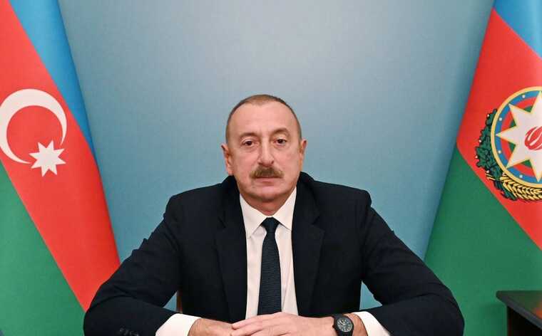 Президент Азербайджана Алиев не считает крушение самолета AZAL в Казахстане преднамеренной атакой