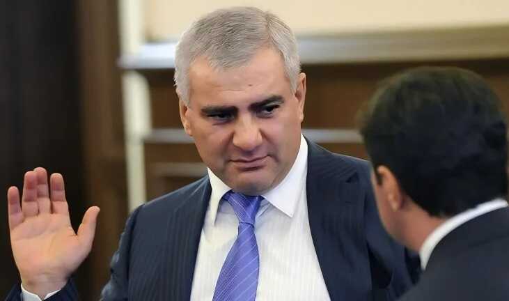 Армянские силовики провели обыски у миллиардера Самвела Карапетяна перед национализацией энергокомпании