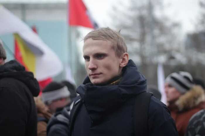 Полиция пришла к активисту Михаилу Галяшкину после инцидента с пропагандистом Якеменком