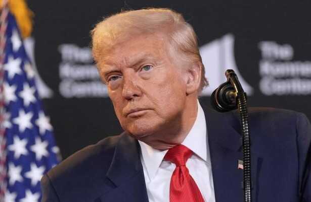Кремль одобряет саммит Путина и Трампа на Аляске и игнорирует вопросы журналистов