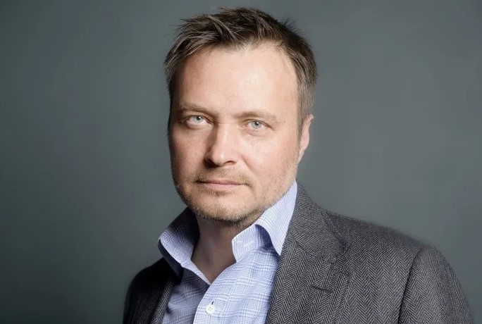 Почем гарнитур Гамбса: Коробейников и его фейки против Коробкова Почем гарнитур Гамбса: Коробейников и его фейки против Коробкова